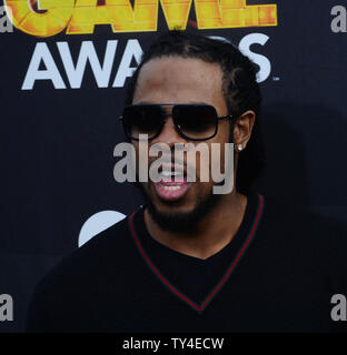 NFL Spieler Richard Sherman der Seattle Seahawks besucht Cartoon Network der vierten jährlichen Hall of Game Awards an Barker Hangar in Santa Monica, Kalifornien am 15. Februar 2014. UPI/Jim Ruymen Stockfoto