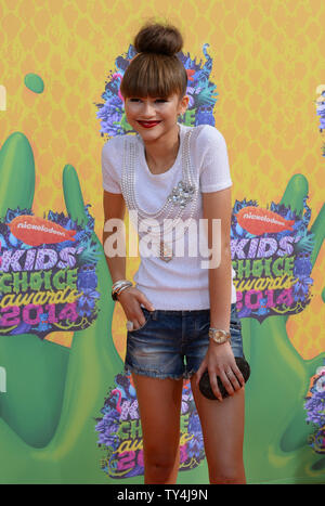 Schauspielerin Zendaya nimmt an der 27. jährlichen Nickelodeon Kids' Choice Awards an USC Galen Center in Los Angeles am 29. März 2014 statt. UPI/Jim Ruymen Stockfoto