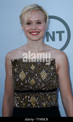 Schauspielerin Alison Pill besucht das American Film Institute Life Achievement Award Gala im Dolby Theatre in Hollywood" in Los Angeles am 5. Juni 2014. Schauspielerin Jane Fonda wurde mit 42 von AFI Life Achievement Award während ein Tribut an mit einer Häufung von Celebrities wie Meryl Streep, Felicity Huffman, Melanie Griffith, Sally Field und Eva Longoria geehrt. UPI/Jim Ruymen Stockfoto