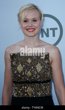Schauspielerin Alison Pill besucht das American Film Institute Life Achievement Award Gala im Dolby Theatre in Hollywood" in Los Angeles am 5. Juni 2014. Schauspielerin Jane Fonda wurde mit 42 von AFI Life Achievement Award während ein Tribut an mit einer Häufung von Celebrities wie Meryl Streep, Felicity Huffman, Melanie Griffith, Sally Field und Eva Longoria geehrt. UPI/Jim Ruymen Stockfoto