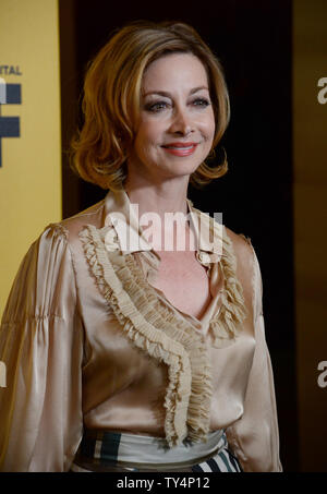 Schauspielerin Sharon Lawrence nimmt an den jährlichen Frauen im Film Crystal + Lucy Awards im Hyatt Regency Century Plaza im Century City" in Los Angeles am 11. Juni 2014. Stockfoto