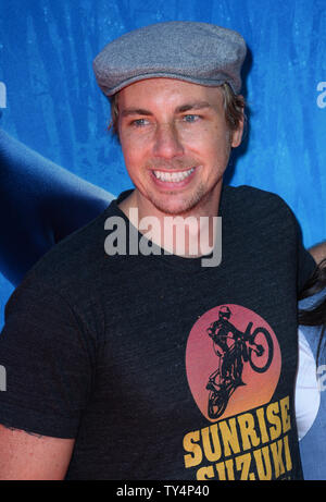 Schauspieler Dax Shepard besucht die Premiere des sci-fi-motion picture" Erde zu Echo" als Teil der Los Angeles Film Festival am Regal Cinemas L.A. Leben in Los Angeles am 14. Juni 2014. Story: Nach dem Erhalt einer bizarren Serie von verschlüsselten Nachrichten, eine Gruppe von Kindern begeben Sie sich auf ein Abenteuer mit einem Fremden Wer braucht Ihre Hilfe. UPI/Jim Ruymen Stockfoto