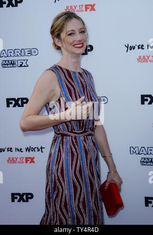 Warf Mitglied Judy Greer besucht die Premiere des FX neue TV-Serie "verheiratet" bei Paramount Studios in Los Angeles am 14. Juli 2014. Die Komödie dreht sich um die Längen der beiden besten Freunde bereit sind zu gehen, um ihre Ehe zu retten. UPI/Jim Ruymen Stockfoto