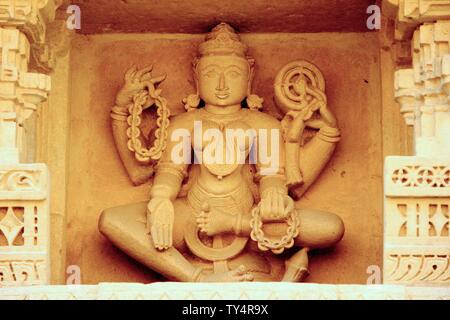 Stein Idol an Jain Tempel in Jaisalmer Fort, Jaisalmer, Rajasthan, Indien, Asien Stockfoto