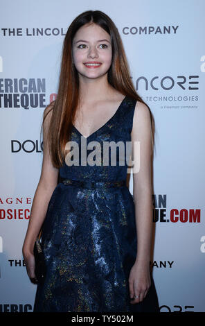 Schauspielerin Mackenzie Foy besucht die 28 American Cinematheque profitieren und Abendessen zu Ehren Matthew McConaughey im Beverly Hilton Hotel in Beverly Hills, Kalifornien am 21. Oktober 2014. UPI/Jim Ruymen Stockfoto