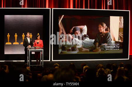 Schauspieler Chris Pine (L) und der Akademie der Künste und Wissenschaften Präsident Cheryl Boone Isaacs verkünden der Film "Timbuktu" von Mauretanien als Kandidat für den besten fremdsprachigen Film bei den 87. Academy Awards Nominierungen Ankündigungen am Samuel Goldwyn Theater in Beverly Hills, Kalifornien am 15. Januar 2015. 'Grand Budapest" und "Birdman" führte das Feld mit 9 nickt pro Stück. Die Gewinner werden am 22. Februar in einem Hollywood Zeremonie gehostet von Neil Patrick Harris und Luft auf ABC bekannt gegeben. Foto von Jim Ruymen/UPI Stockfoto