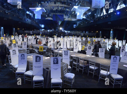 Vorbereitungen für die 21. jährliche Screen Actors Guild Awards im Shrine Auditorium in Los Angeles am 24. Januar 2015. Die SAG-Awards werden am 25. Januar vorgelegt werden. Foto von Phil McCarten/UPI Stockfoto