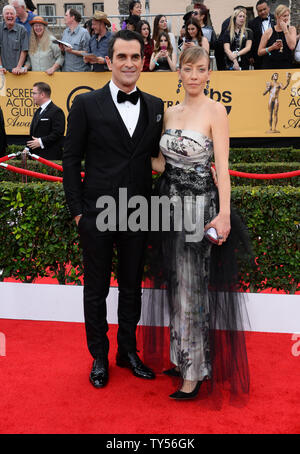 Schauspieler Ty Burrell, Links, und Holly Burrell kommen für die 21. jährliche SAG Awards im Shrine Auditorium in Los Angeles am 25. Januar 2015 statt. Die Screen Actors Guild Awards werden live auf TNT und TBS ausgestrahlt werden. Foto von Jim Ruymen/UPI Stockfoto