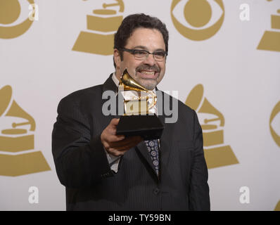 Musiker Arturo O'Farrill, Sieger der Best Latin Jazz Album für "Die Handlung der Trommel", stellt backstage bei der 57Th Grammy Awards im Staples Center in Los Angeles am 8. Februar 2015 Foto von Phil McCarten/UPI Stockfoto