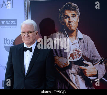 Honoree Steve Martin besucht 43. American Film Institute Life Achievement Award Gala im Dolby Theatre in Hollywood" in Los Angeles am 4. Juni 2015. Der Tribut feierte Martin's vielfältige Karriere von mehr als 40 Jahren in Film, TV, Theater, Bücher und Musik. Foto von Jim Ruymen/UPI Stockfoto