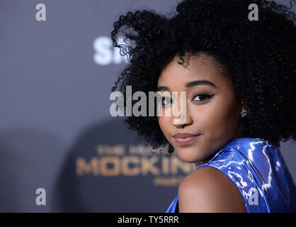 Warf Mitglied Amandla Stenberg besucht die Premiere des sci-fi-Film "Der Hunger Games: mockingjay - Teil 2' bei Microsoft Theater in Los Angeles am 16. November 2015. Handlung: Als der Krieg von Panem eskaliert an der Zerstörung von anderen Bezirken von der Capitol, Katniss Everdeen, die widerstrebend, Anführer der Rebellion, müssen zusammen bringen eine Armee gegen Präsident Schnee, während alle hält sie Liebe hängt in der Schwebe. Foto von Jim Ruymen/UPI Stockfoto