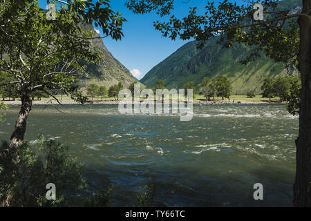 Chulishman Tal im Gebirge Altai die Straße nach Uchar Stockfoto