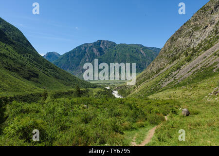 Chulishman Tal im Gebirge Altai die Straße nach Uchar Stockfoto