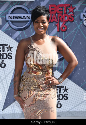 Sänger Fantasia Barrino besucht die 16. jährliche BET Awards bei Microsoft Theater in Los Angeles am 26. Juni 2016. Foto von Phil McCarten/UPI Stockfoto