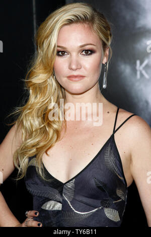 Warf Mitglied Julia Stiles besucht die Premiere des Motion picture Thriller 'Jason Bourne' im Caesars Palace in Las Vegas, Nevada am 18. Juli 2016. Storyline: Jason Bourne, jetzt daran zu erinnern, wer er wirklich ist, versucht, versteckte Wahrheiten über seine Vergangenheit aufzudecken. Foto von James Atoa/UPI Stockfoto