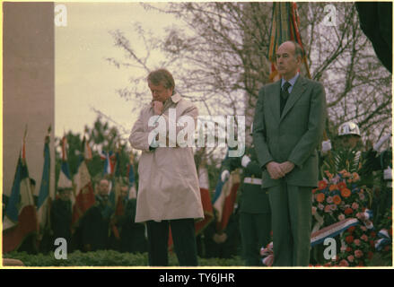 Jimmy Carter und Giscard d'bei einer Trauerfeier für WW II GI's Estaing. Stockfoto