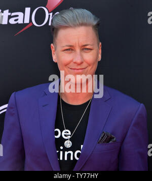 Olympic soccer player Abby Wambach besucht die 25 ESPYS auf der Microsoft Theater in Los Angeles am 12. Juli 2017. Foto von Jim Ruymen/UPI Stockfoto