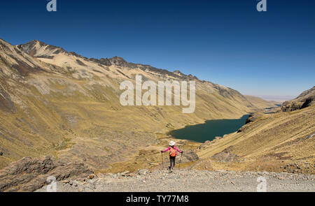 Anzeigen von Laguna Quta Thiya entlang der Cordillera Real Traverse, Bolivien Stockfoto