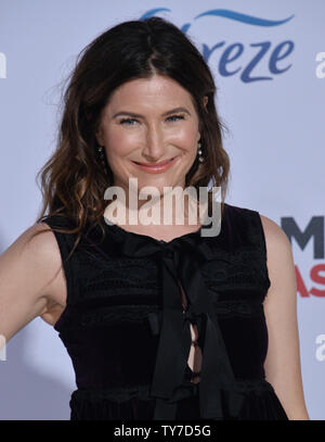 Warf Mitglied Kathryn Hahn besucht die Premiere der Komödie "Eine schlechte Mütter Weihnachten' im Regency Dorf Theater im Westwood Abschnitt von Los Angeles am 30. Oktober 2017. Handlung: Der Film folgt unsere drei unter-schätzen und Über-belasteten Frauen, wie sie sich gegen die Herausforderungen und Erwartungen der Super Bowl für Mammen: Weihnachten. Foto von Jim Ruymen/UPI Stockfoto