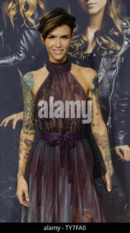 Warf Mitglied Ruby Rose besucht die Premiere des Motion Picture musikalische Komödie "Pitch Perfekt 3' Premiere auf der Dolby Theatre in Hollywood" in Los Angeles am 12. Dezember 2017. Handlung: Nach dem bei der Wm gewinnen, die nun getrennt Bellas für einen letzten Gesangswettbewerb in einem Überseeischen USO Tour wiedervereinigen, aber vor einer Gruppe, die beiden Instrumente und Stimmen verwendet. Foto von Jim Ruymen/UPI Stockfoto