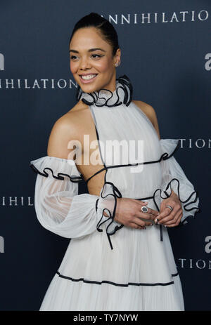 Warf Mitglied Tessa Thompson besucht die Premiere des Motion Picture sci-fi Thriller 'Vernichtung' im Regency Dorf Theater im Westwood Abschnitt von Los Angeles am 13. Februar 2018. Handlung: Nach einem Biologe Ehemann verschwindet, sie Anzeichen für eine gefährliche, geheime Expedition in eine Umweltkatastrophe Zone, in der die Gesetze der Natur nicht gelten. Foto von Jim Ruymen/UPI Stockfoto