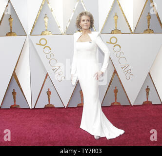 Schauspielerin Jane Fonda kommt auf dem roten Teppich zum 90. jährlichen Academy Awards im Dolby Theatre in Hollywood" in Los Angeles am 4. März 2018. Foto von John angelillo/UPI Stockfoto