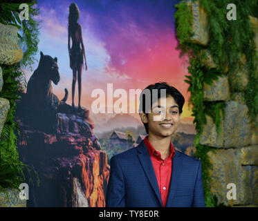 Warf Mitglied Rohan Chand besucht die Premiere des Motion picture Drama 'Mowgli: Legende der Dschungel" am ArcLight Hollywood Kino Dome im Abschnitt von Los Angeles am 28 November, 2018. Basierend auf dem Roman von Rudyard Kipling Die Geschichte folgt die Erziehung der menschlichen Kind mowgli von einem Rudel von Wölfen im Dschungel von Indien angehoben. Als er die oft harten Regeln des Dschungels lernt unter der Aufsicht eines Bären namens Baloo und ein Schwarzer Panther Bagheera genannt, Mowgli wird von den Tieren des Dschungels als einen der Ihren akzeptiert, außer einem, der furchterregende tiger Shere Khan. Aber es Stockfoto