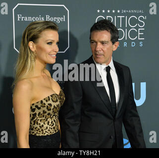 Nicole Kimpel und Antonio Banderas nehmen an der 24. jährlichen Critics' Choice Awards auf der Barker Hangar in Santa Monica, Kalifornien am 13. Januar 2019. Foto von Jim Ruymen/UPI Stockfoto
