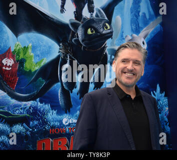 Warf Mitglied Craig Ferguson, die Stimme von gobber in der animierten motion picture Komödie "Drachenzähmen: Die verborgene Welt" kommt für die Premiere des Films im Regency Dorf Theater im Westwood Abschnitt von Los Angeles am 9. Februar 2019. Handlung: Als Schluckauf erfüllt seinen Traum von einem friedlichen Drachen Utopie, Zahnlos' Entdeckung eines ungezähmten, schwer fassbaren Mate zeichnet die Night Fury entfernt. Bei Gefahr mounts zu Hause und Schluckauf Herrschaft als dorfoberhaupt ist getestet, beide Drachen und Reiter darf nicht möglich Entscheidungen zu treffen, ihre Art zu retten. Foto von Jim Ruymen/UPI Stockfoto