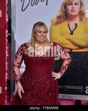 Ensemble Rebel Wilson besucht die Premiere der romantischen motion picture Komödie' Ist es nicht romantisch' am Theater im Ace Hotel in der Innenstadt von Los Angeles am 11. Februar 2019. Handlung: Eine junge Frau desillusioniert mit Liebe auf mysteriöse Weise findet sich in einer romantischen Komödie gefangen. Foto von Jim Ruymen/UPI Stockfoto