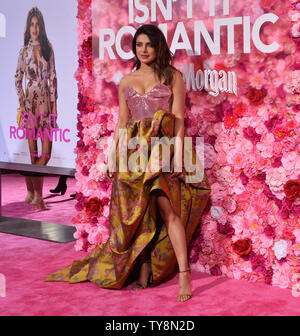 Warf Mitglied Priyanka Chopra besucht die Premiere der romantischen motion picture Komödie' Ist es nicht romantisch' am Theater im Ace Hotel in der Innenstadt von Los Angeles am 11. Februar 2019. Handlung: Eine junge Frau desillusioniert mit Liebe auf mysteriöse Weise findet sich in einer romantischen Komödie gefangen. Foto von Jim Ruymen/UPI Stockfoto