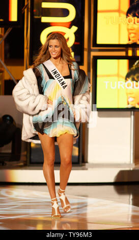 Fräulein Indiana Bretagne Mason erscheint als Kandidaten der Miss USA Pageant durch ihre generalprobe im Planet Hollywood Resort & Casino in Las Vegas am 10. April 2008. Der Wettbewerb wird am 11. April. (UPI Foto/Daniel Gluskoter) Stockfoto