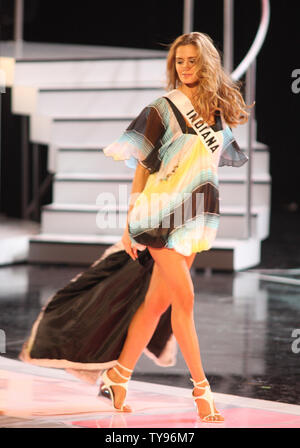 Fräulein Indiana Bretagne Mason erscheint als Kandidaten der Miss USA Pageant durch ihre generalprobe im Planet Hollywood Resort & Casino in Las Vegas am 10. April 2008. Der Wettbewerb wird am 11. April. (UPI Foto/Daniel Gluskoter) Stockfoto