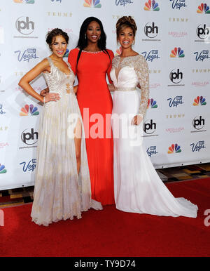 (L - R) Miss Universe 2012 Olivia Culpo, Miss USA 2012 Nana Meriwether und Miss Teen USA 2012 Logan West kommen an der 2013 Miss USA Konkurrenz im Planet Hollywood Resort & Casino in Las Vegas, Nevada am 16. Juni 2013. UPI/David Becker Stockfoto