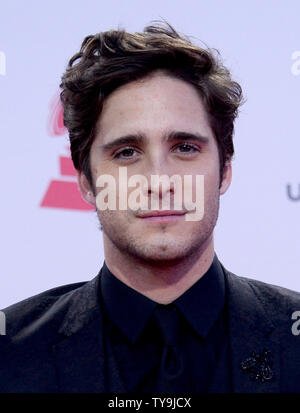 Diego Boneta kommt für die 16. jährlichen Latin Grammy Awards in der MGM Grand Garden Arena in Las Vegas, Nevada am 19. November 2015. Foto von Jim Ruymen/UPI Stockfoto