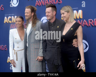 (L - R) Brittney Marie Cole, Brian Kelley, Tyler Hubbard und Hayley Stommel nehmen an der 53. jährlichen Academy der Country Music Awards im MGM Grand Garden Arena in Las Vegas, Nevada am 15. April 2018 statt. Die Show wird Telecast live auf CBS. Foto von Jim Ruymen/UPI Stockfoto