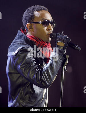 John Legend wird in Konzert in der RIMAC Arena auf dem Campus der Universität von Kalifornien, San Diego, in La Jolla, Kalifornien am 16. Januar 2009. Die Leistung des Legende an der UCSD ist Teil seiner 'Evolver' World Tour. (UPI Foto/Roger Williams). Stockfoto