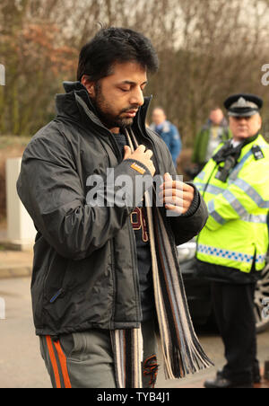 Shrien Dewani kommt an Belmarsh Richter-Gericht in Woolwich, London, am 24. Februar 2011. Herr Dewani kämpft gegen Auslieferung nach Südafrika nach Behörden wollen ihn Versuch für angeblich Einstellung eines Hitman seine Braut Anni auf Hochzeitsreise zu töten, zu Gesicht. UPI/Hugo Philpott Stockfoto