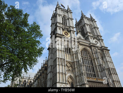 Westminster Abby, die Website der 2011 königliche Hochzeit, ist in London gesehen, 26. April 2011. Die königliche Hochzeit von Prinz William und Kate Middleton wird am 29. April 2011 statt. UPI/Kevin Dietsch Stockfoto