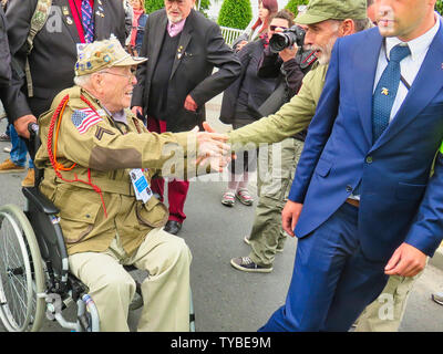 SAINTE MERE, Normandie, Frankreich - Juni 06., 2019. D Tag 75 Geburtstag der französischen Befreiung durch die alliierten Länder. Zeremonie, was amerikanische, britische, daran erinnern, Stockfoto