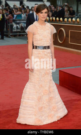 Englische Schauspielerin Keira Knightley besucht die Weltpremiere von "Anna Karenina" im Odeon Leicester Square in London am 4. September 2012. UPI/Paul Treadway.. Stockfoto
