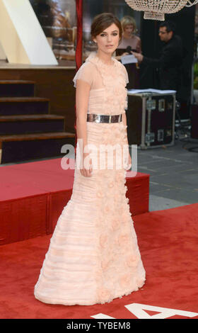 Englische Schauspielerin Keira Knightley besucht die Weltpremiere von "Anna Karenina" im Odeon Leicester Square in London am 4. September 2012. UPI/Paul Treadway.. Stockfoto