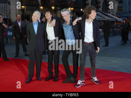 Charlie Watts, Ronnie Wood, Keith Richards und Mick Jagger von der englischen Band The Rolling Stones besuchen die Premiere von "Crossfire Hurricane' während des 56. BFI London Film Festival, das Odeon Leicester Square in London am 18. Oktober 2012. UPI/Paul Treadway.. Stockfoto