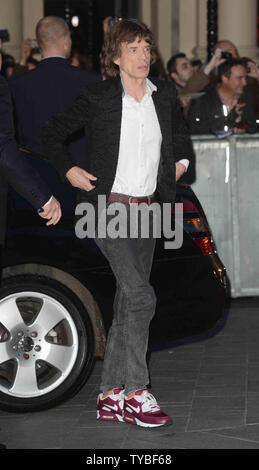 Mick Jagger von der englischen Band The Rolling Stones besucht die Premiere von "Crossfire Hurricane' während des 56. BFI London Film Festival, das Odeon Leicester Square in London am 18. Oktober 2012. UPI/Paul Treadway.. Stockfoto