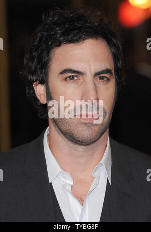 Englisch Schauspieler Sacha Baron Cohen besucht die Weltpremiere von "Les Miserables" im Odeon Leicester Square in London am 5. Dezember 2012. UPI/Paul Treadway Stockfoto