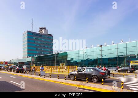 Lima, Peru - Februar 1, 2019: Terminal des Flughafen Lima (LIM) in Peru. | Verwendung weltweit Stockfoto