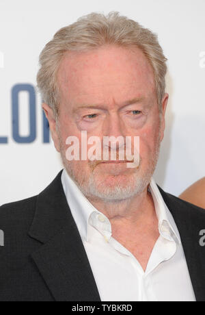 Englisch Regisseur und Produzent Sir Ridley Scott eine spezielle Siebung der 'Ratgeber' im Odeon West End in London am 3. Oktober 2013 besucht. UPI/Paul Treadway Stockfoto