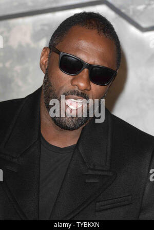 Englisch Schauspieler Idris Elba besucht die Weltpremiere von 'Thor: Die dunkle Welt' im Odeon am Leicester Square in London am 22. Oktober 2013. UPI/Paul Treadway Stockfoto