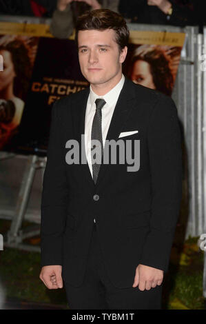 Amerikanischer Schauspieler Josh Hutcherson besucht die Weltpremiere von "Der Hunger Games: Feuer fangen' im Odeon am Leicester Square in London am 11. November 2013. UPI/Paul Treadway Stockfoto