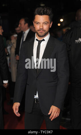 Englisch Schauspieler Dominic Cooper besucht eine Siebung für "Die Dame im Van' während des 59. BFI London Film Festival im Odeon am Leicester Square in London am 13. Oktober 2015. Foto von Paul Treadway/UPI Stockfoto